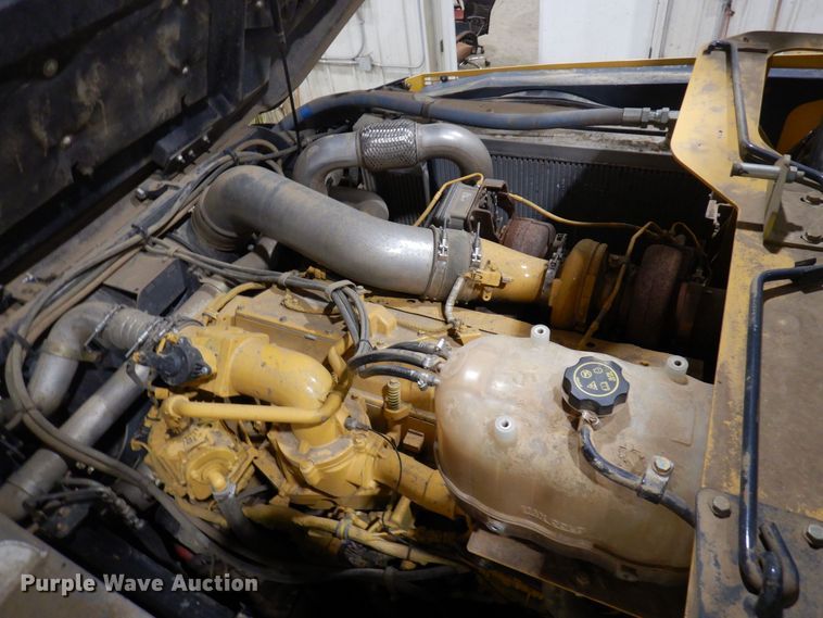 image for item AF9272 2012 John Deere 460E  haul truck