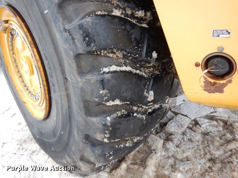 image for item AF9272 2012 John Deere 460E  haul truck