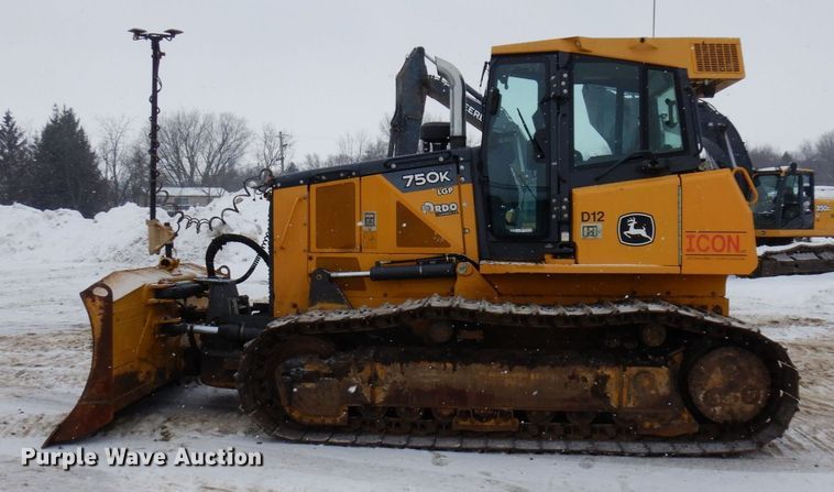 image for item AF9273 2014 John Deere 750K LGP  dozer