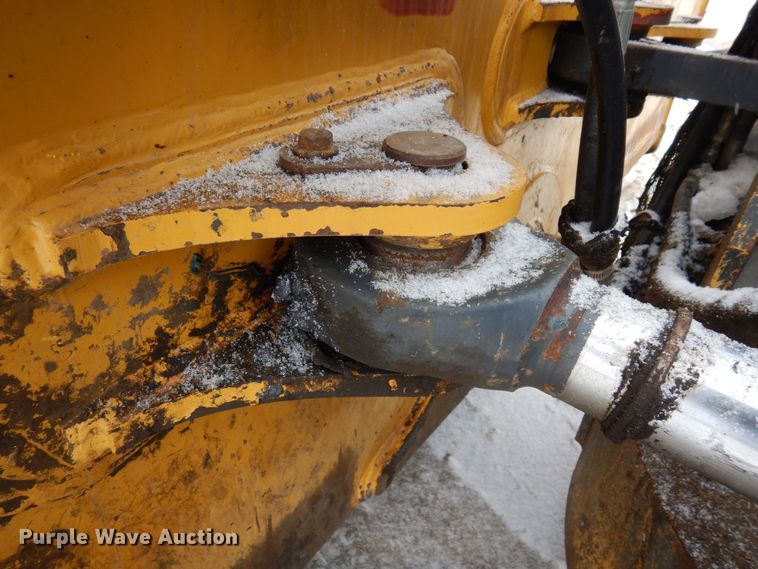 image for item AF9273 2014 John Deere 750K LGP  dozer