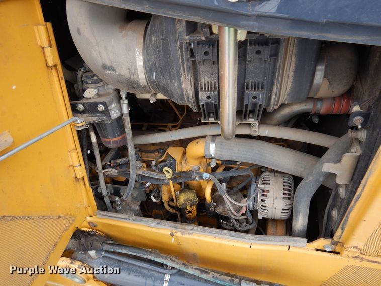 image for item AF9273 2014 John Deere 750K LGP  dozer