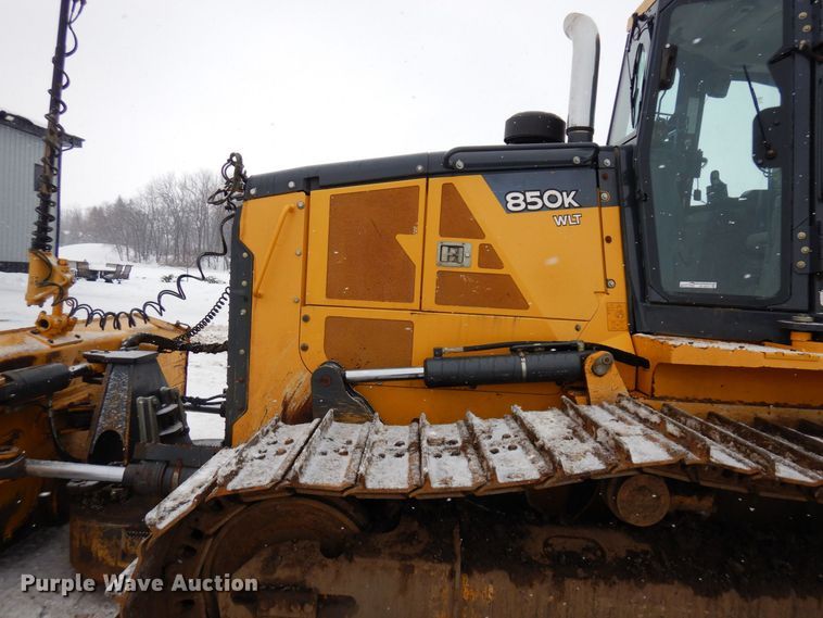 image for item AF9274 2013 John Deere 850K WLT  dozer