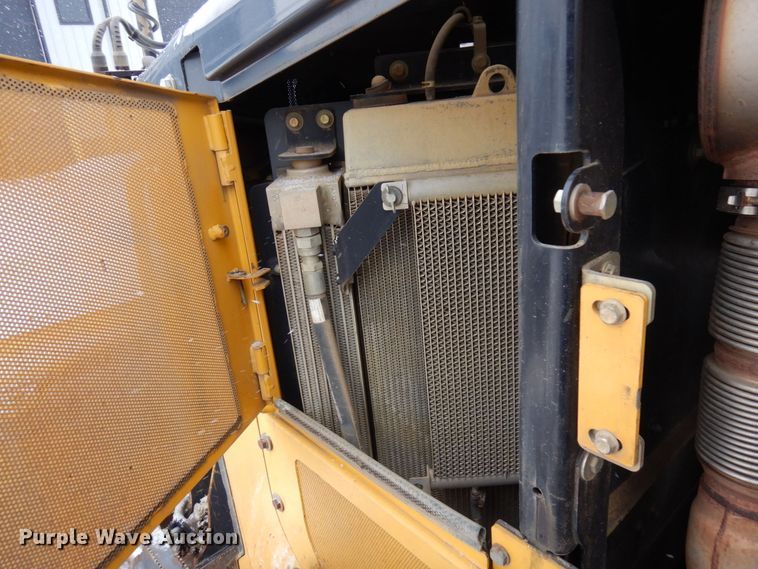 image for item AF9274 2013 John Deere 850K WLT  dozer