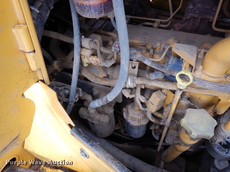 image for item AF9274 2013 John Deere 850K WLT  dozer