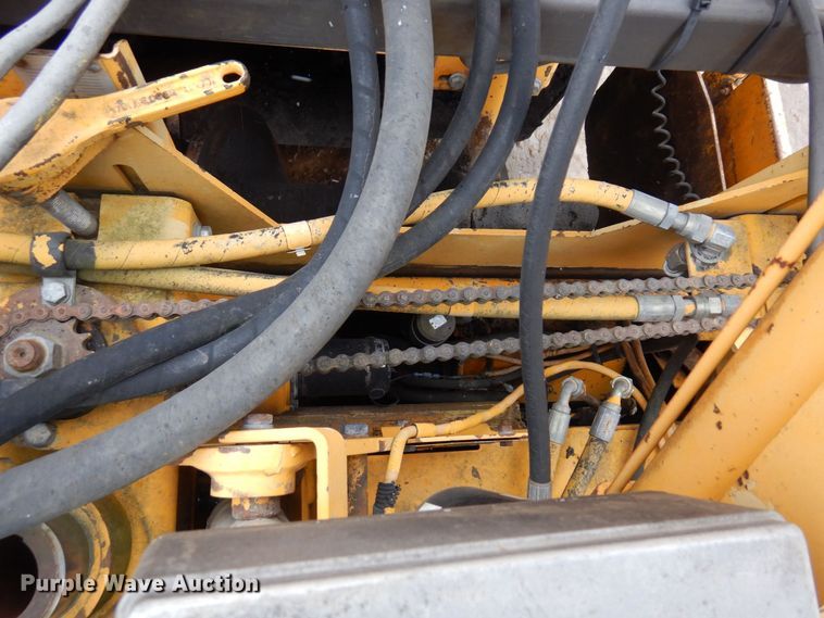 image for item AF9277 2001 Blaw-Knox PF-4410  paver