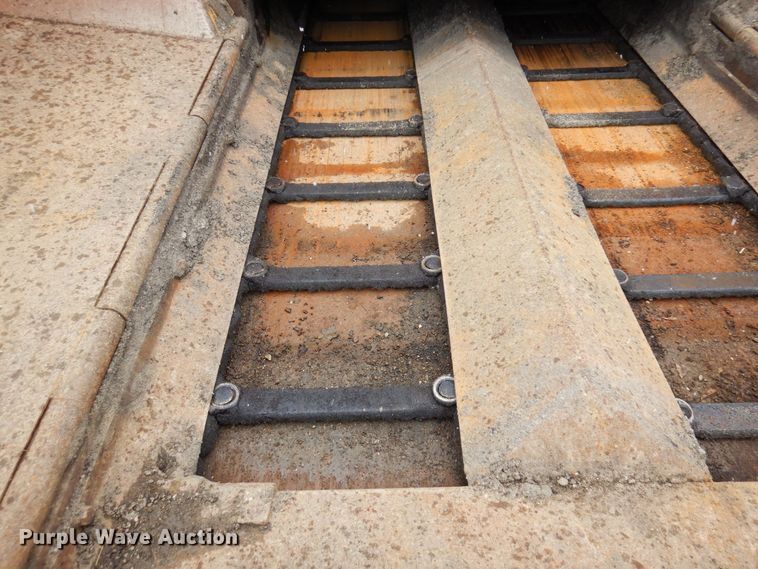 image for item AF9277 2001 Blaw-Knox PF-4410  paver