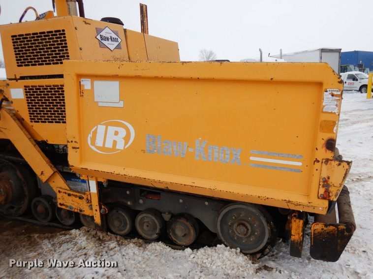 image for item AF9277 2001 Blaw-Knox PF-4410  paver