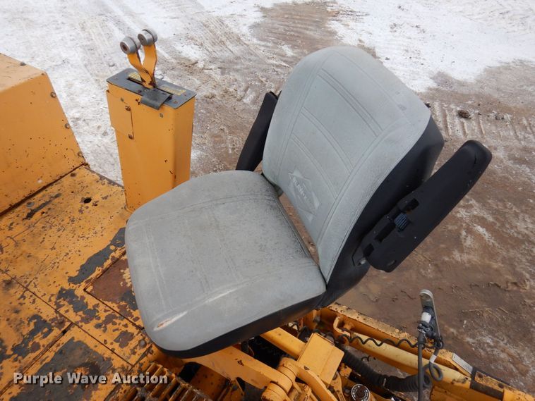 image for item AF9277 2001 Blaw-Knox PF-4410  paver