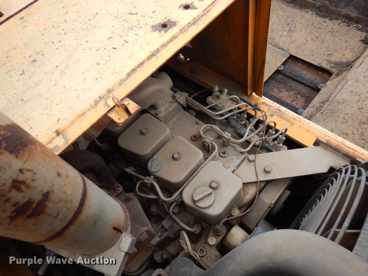 image for item AF9277 2001 Blaw-Knox PF-4410  paver