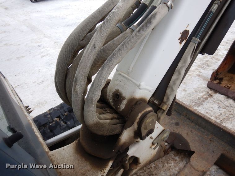 image for item AF9278 2001 Bobcat 325D  mini excavator