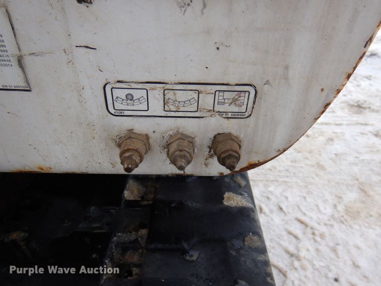 image for item AF9278 2001 Bobcat 325D  mini excavator