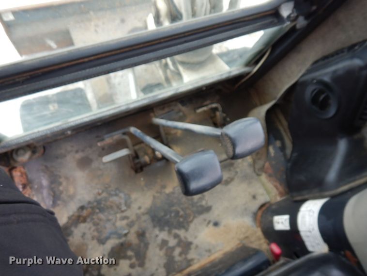 image for item AF9278 2001 Bobcat 325D  mini excavator