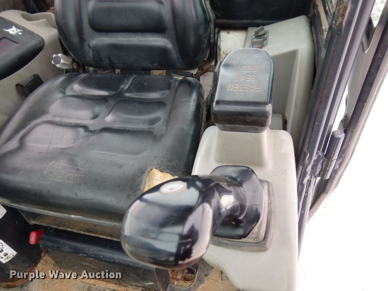 image for item AF9278 2001 Bobcat 325D  mini excavator