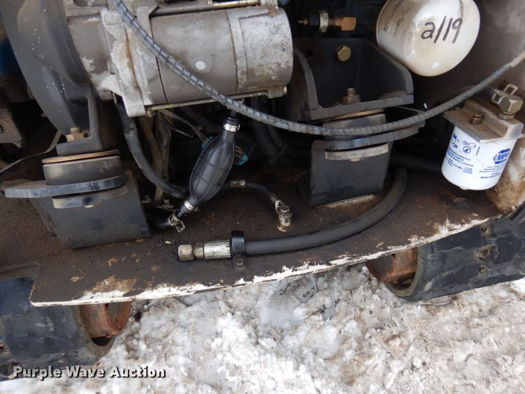 image for item AF9278 2001 Bobcat 325D  mini excavator