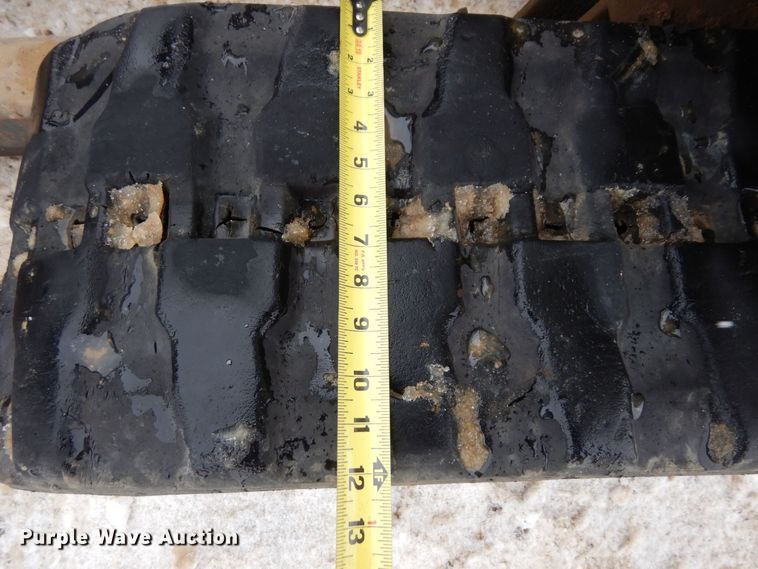 image for item AF9278 2001 Bobcat 325D  mini excavator