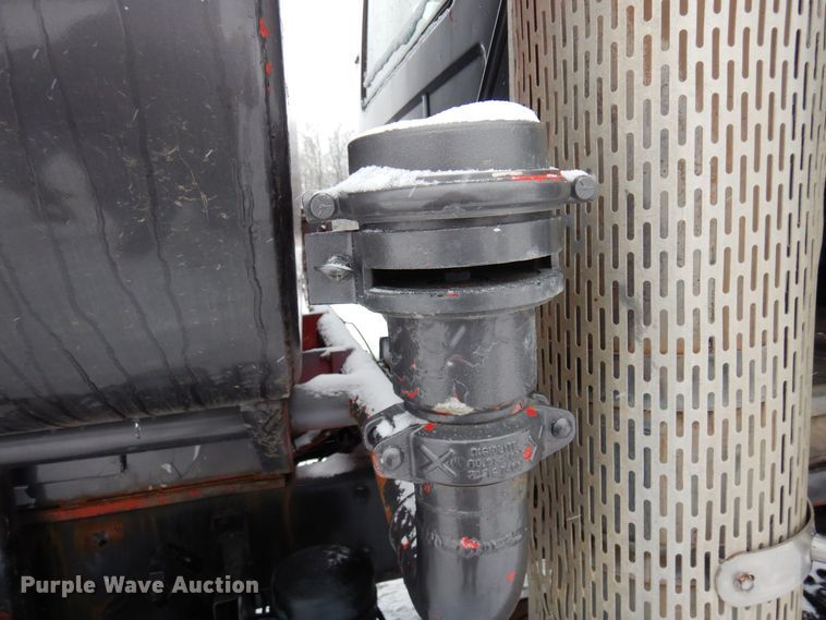 image for item AF9441 1994 Mack RD  water truck