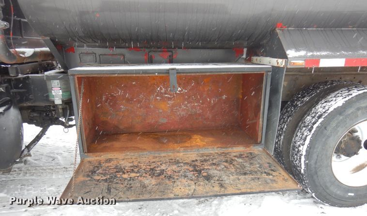 image for item AF9441 1994 Mack RD  water truck