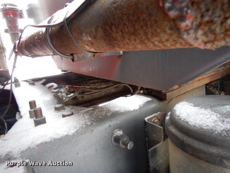 image for item AF9441 1994 Mack RD  water truck