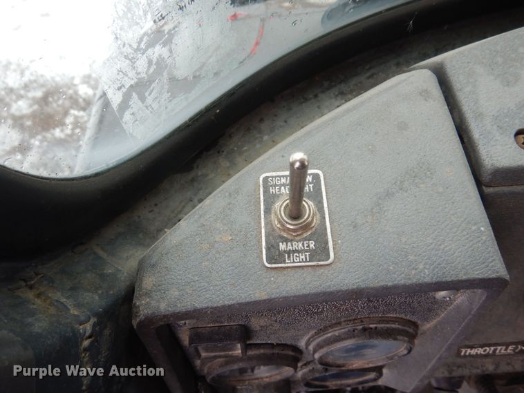 image for item AF9441 1994 Mack RD  water truck