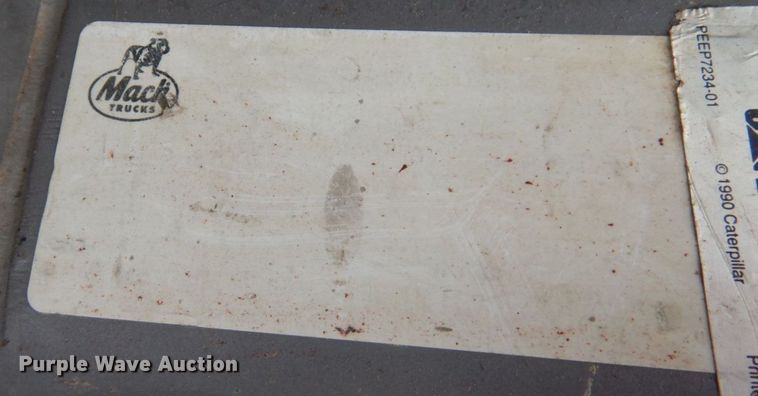 image for item AF9441 1994 Mack RD  water truck