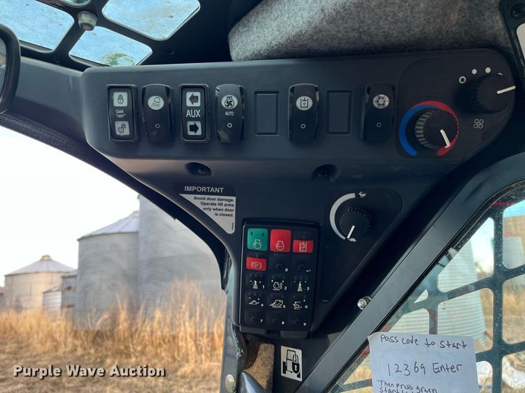 image for item DG5418 2019 John Deere 325G  tracked skid steer loader