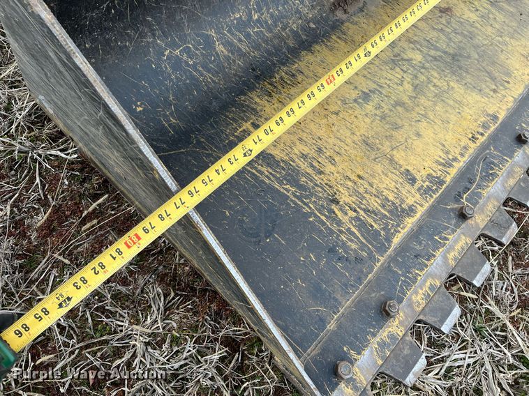 image for item DG5418 2019 John Deere 325G  tracked skid steer loader