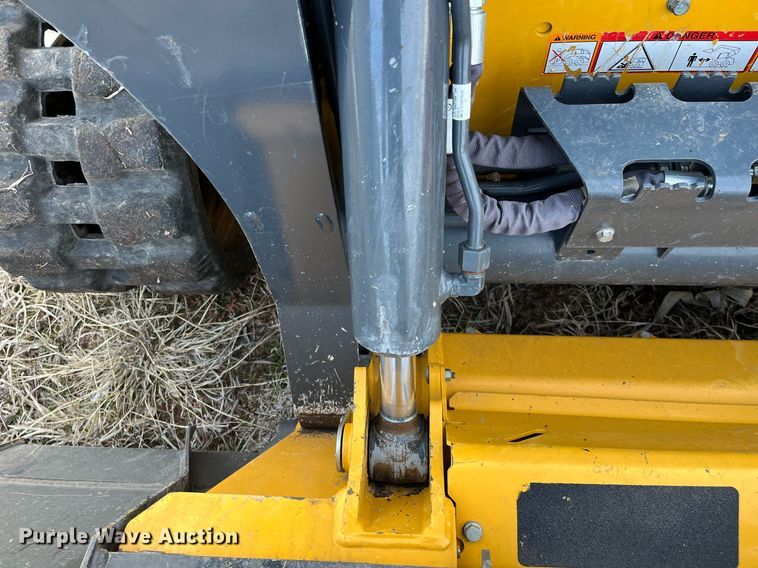 image for item DG5418 2019 John Deere 325G  tracked skid steer loader