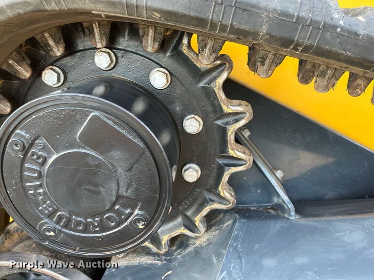 image for item DG5418 2019 John Deere 325G  tracked skid steer loader