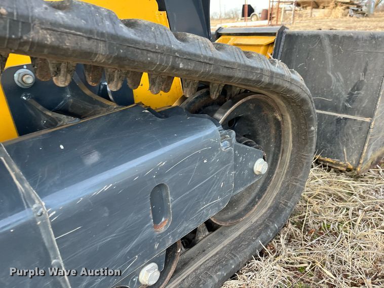 image for item DG5418 2019 John Deere 325G  tracked skid steer loader