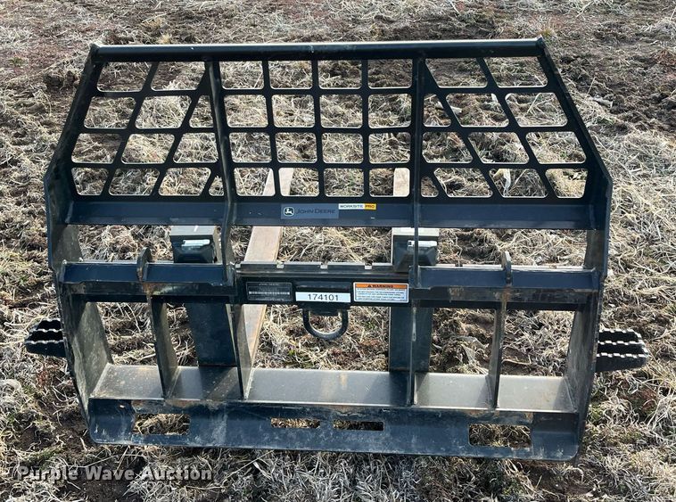 image for item DG5422 John Deere  48" L skid steer forks