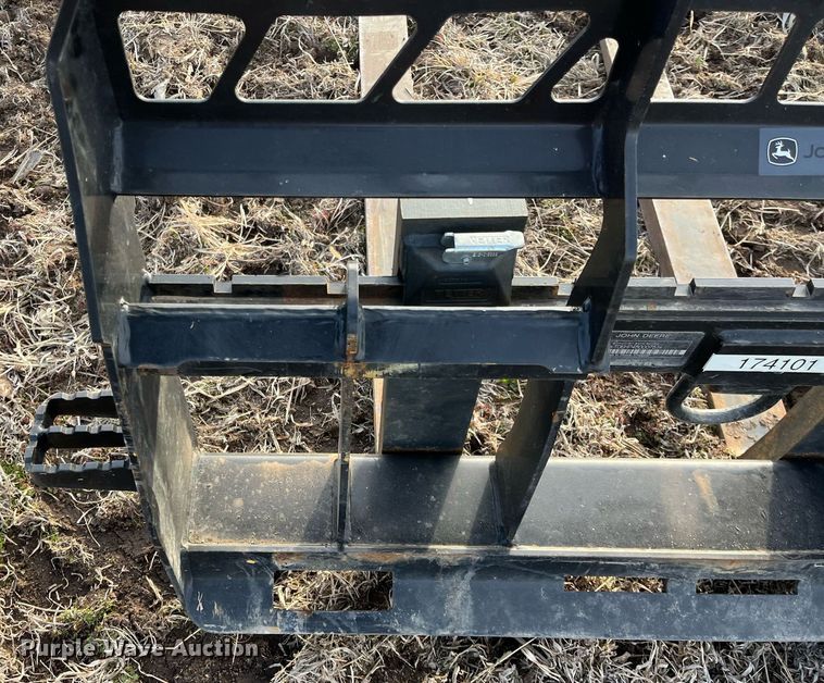 image for item DG5422 John Deere  48" L skid steer forks