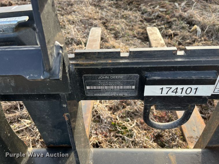 image for item DG5422 John Deere  48" L skid steer forks