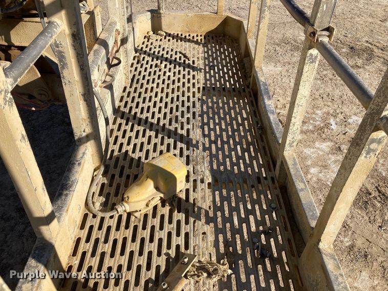 image for item DJ6151 1995 Snorkelift ATB-60ALFO  boom lift