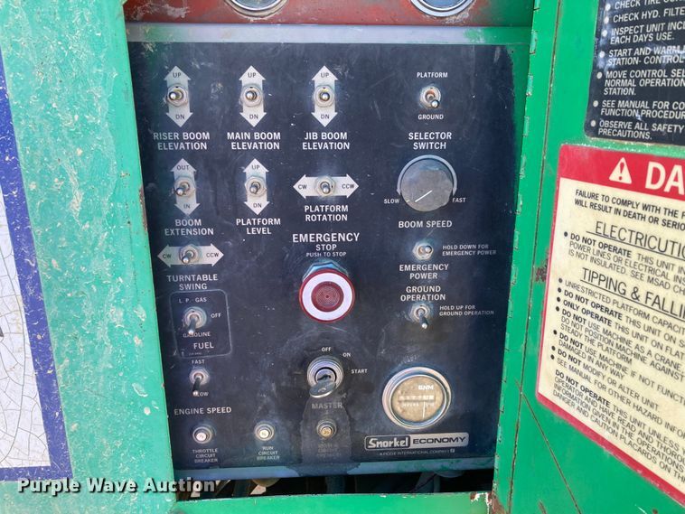 image for item DJ6151 1995 Snorkelift ATB-60ALFO  boom lift