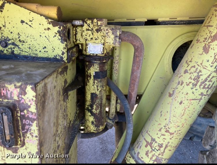 image for item DJ6153 1995 Euclid R35  haul truck