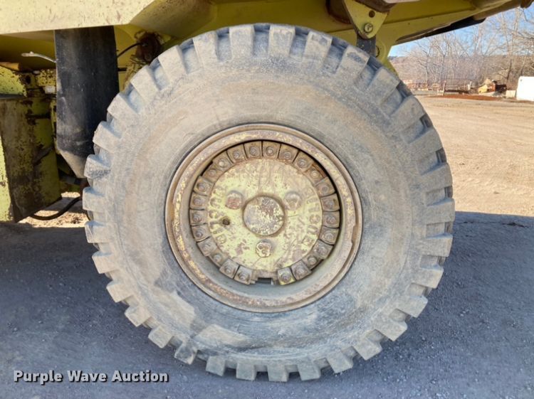 image for item DJ6153 1995 Euclid R35  haul truck