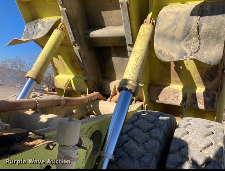 image for item DJ6154 1994 Euclid R35  haul truck