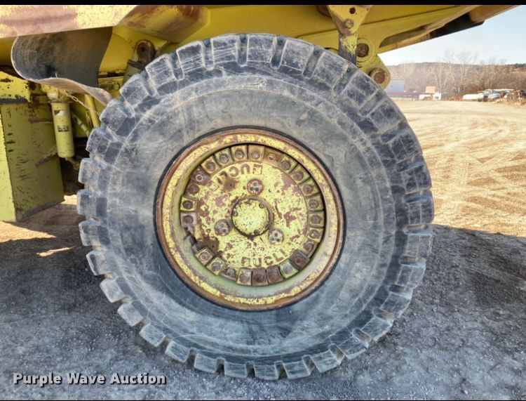 image for item DJ6154 1994 Euclid R35  haul truck