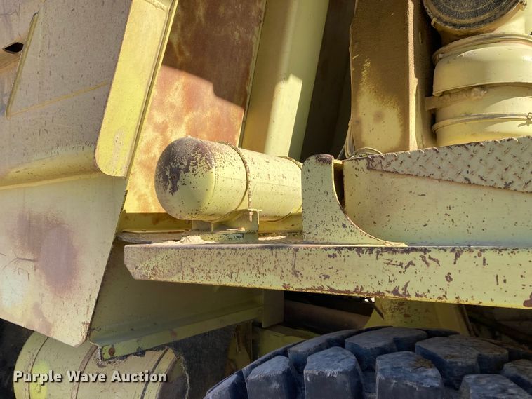 image for item DJ6155 1992 Euclid R35  haul truck