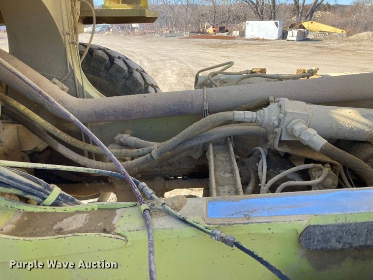 image for item DJ6155 1992 Euclid R35  haul truck