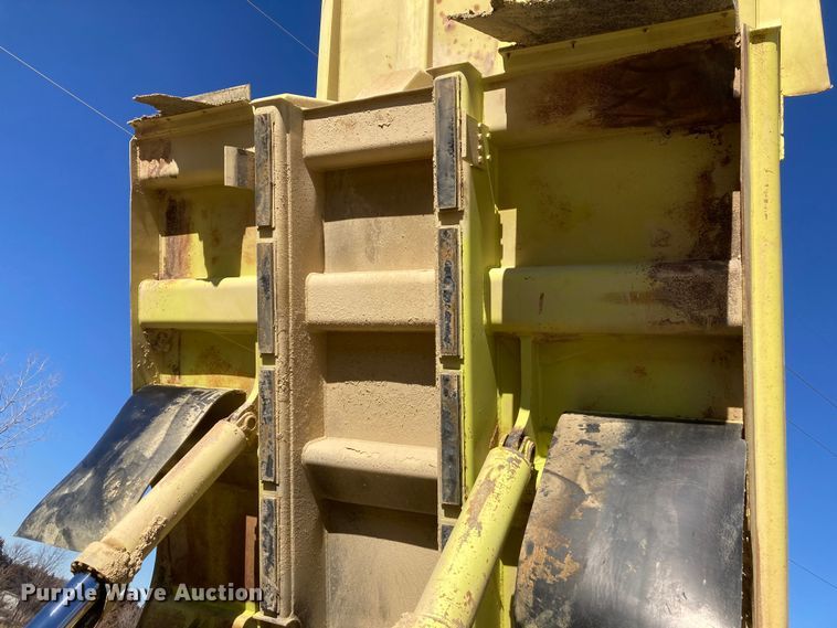 image for item DJ6155 1992 Euclid R35  haul truck