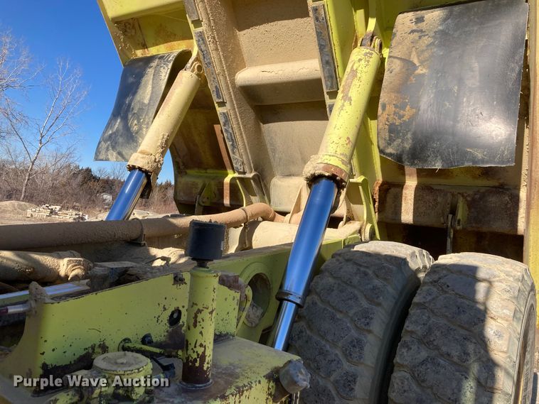 image for item DJ6155 1992 Euclid R35  haul truck