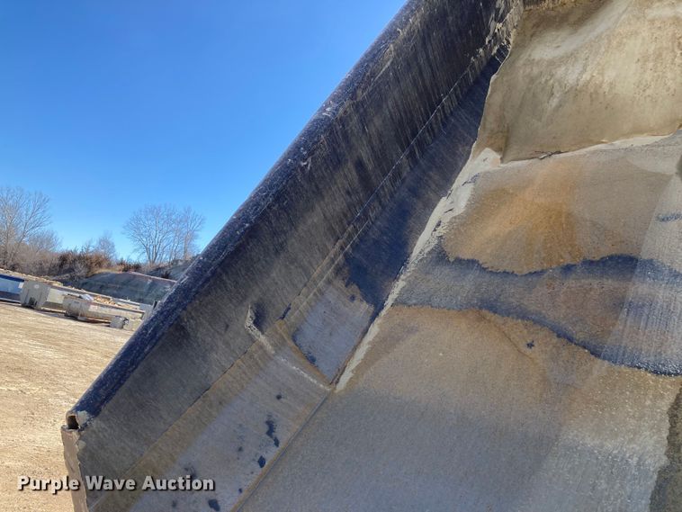 image for item DJ6155 1992 Euclid R35  haul truck