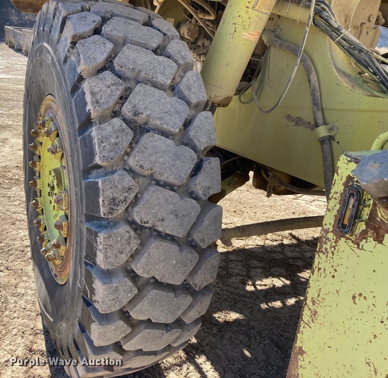 image for item DJ6155 1992 Euclid R35  haul truck