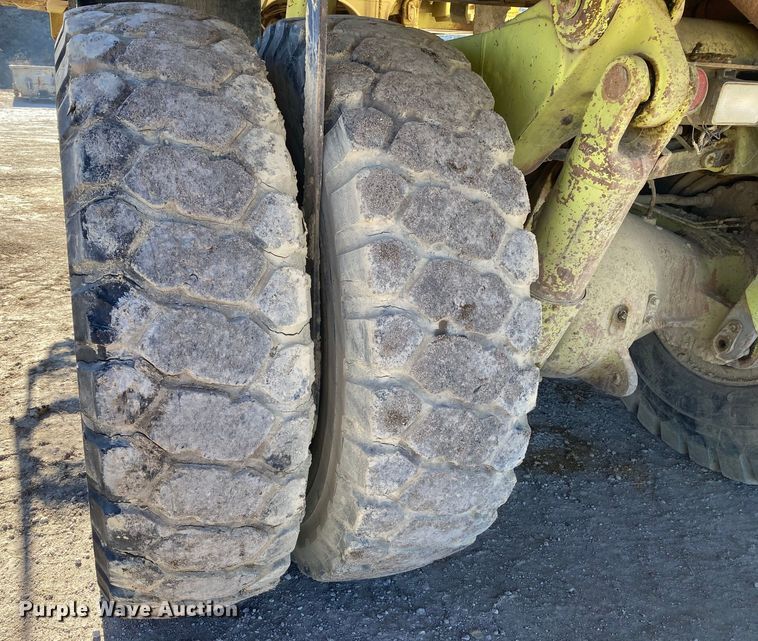 image for item DJ6155 1992 Euclid R35  haul truck