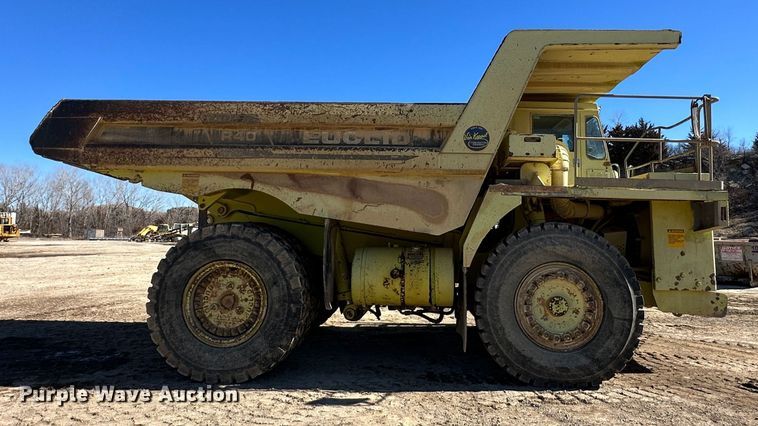 image for item DJ6156 1995 Euclid R40  haul truck