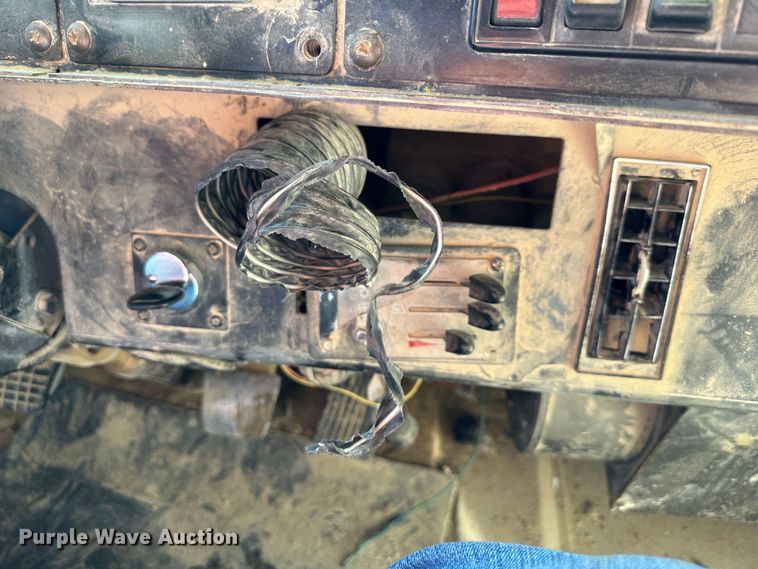 image for item DJ6156 1995 Euclid R40  haul truck