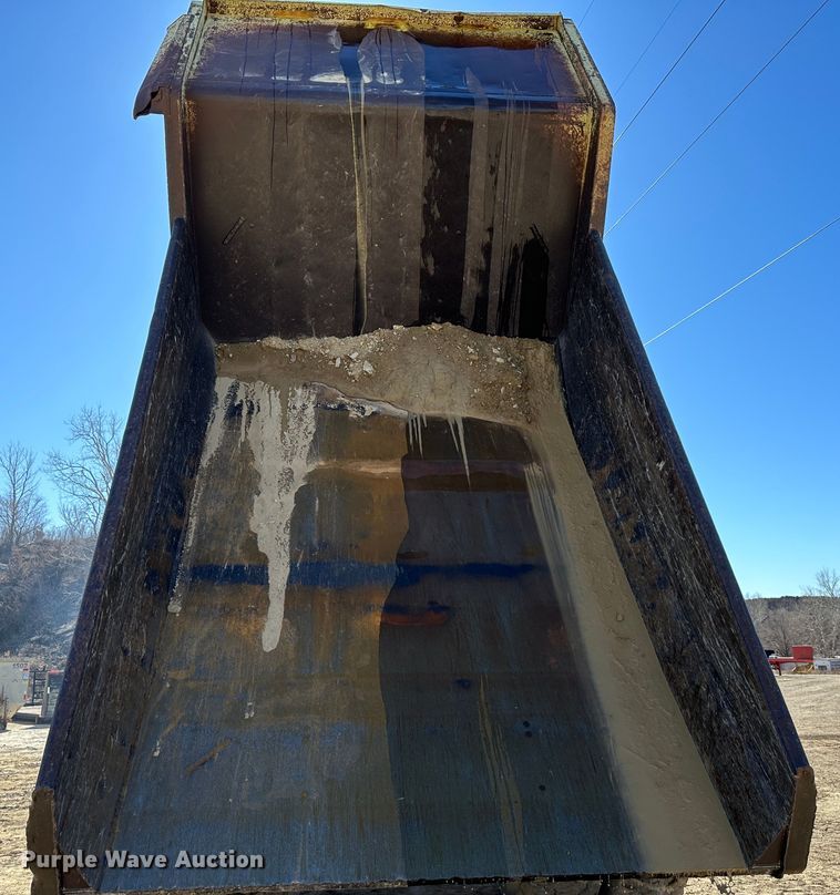 image for item DJ6156 1995 Euclid R40  haul truck