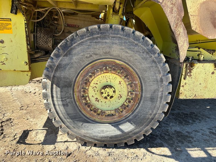 image for item DJ6156 1995 Euclid R40  haul truck