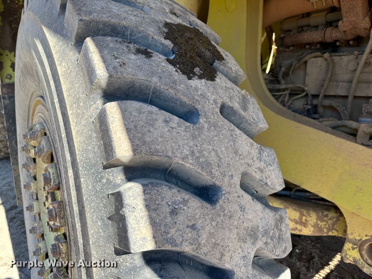 image for item DJ6156 1995 Euclid R40  haul truck